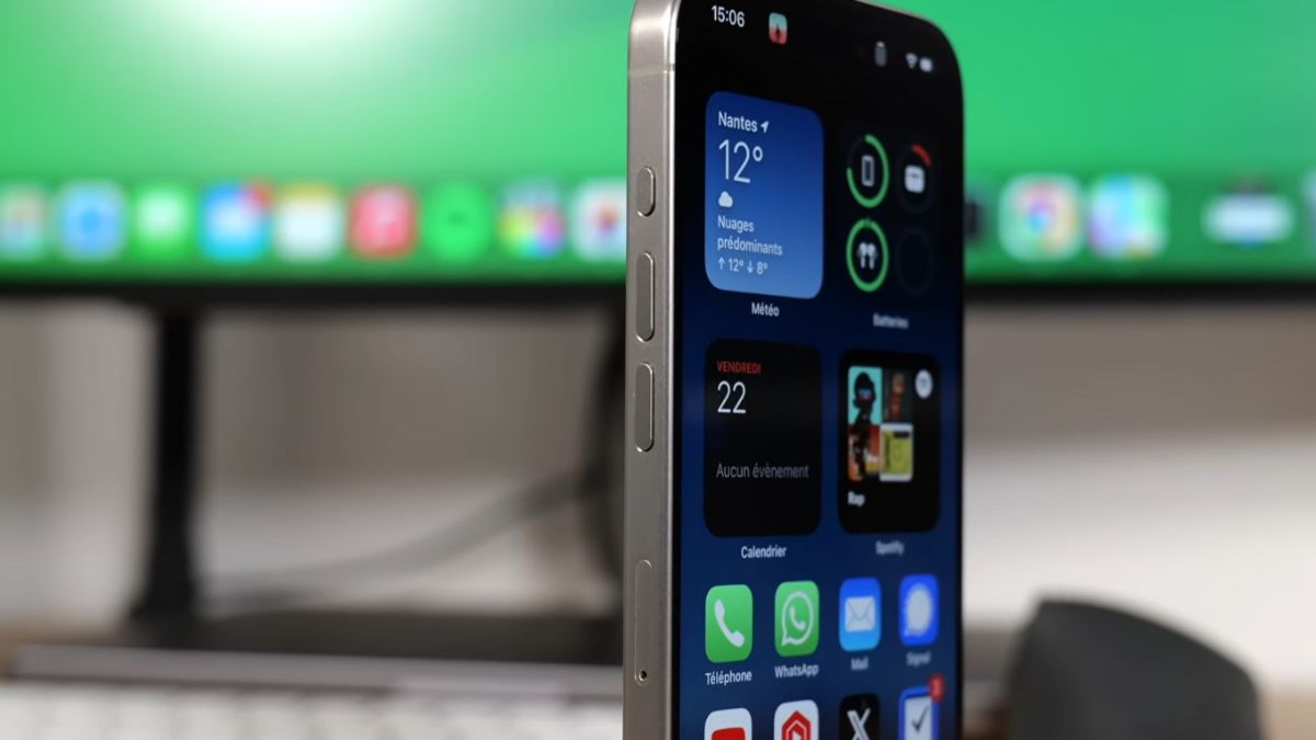 Why did Apple remove the physical SIM card on the iPhone 15 in the United States?